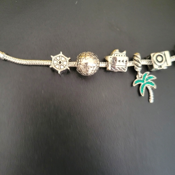 Cute travel charm bracelet - Picture 5 of 5